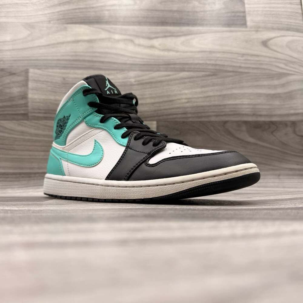 Air Jordan 1 Mid Tropical Twist Igloo White Black
